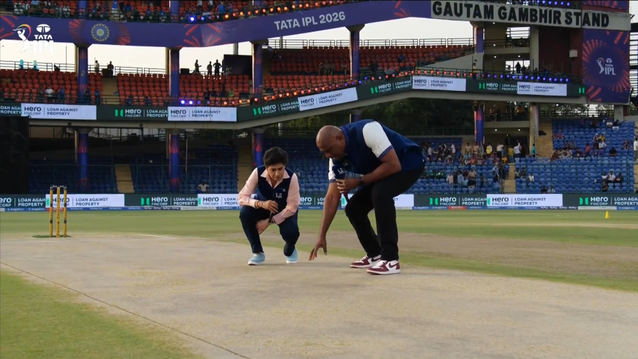 IPL 2026 M62: DC vs RR - Pitch Report background