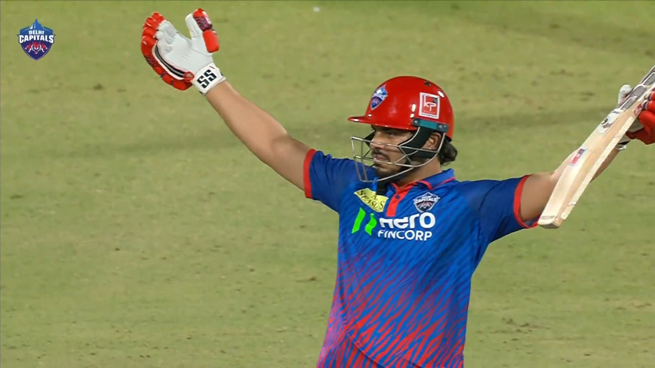 IPL 2026 M62: DC vs RR - Amazing Moments background