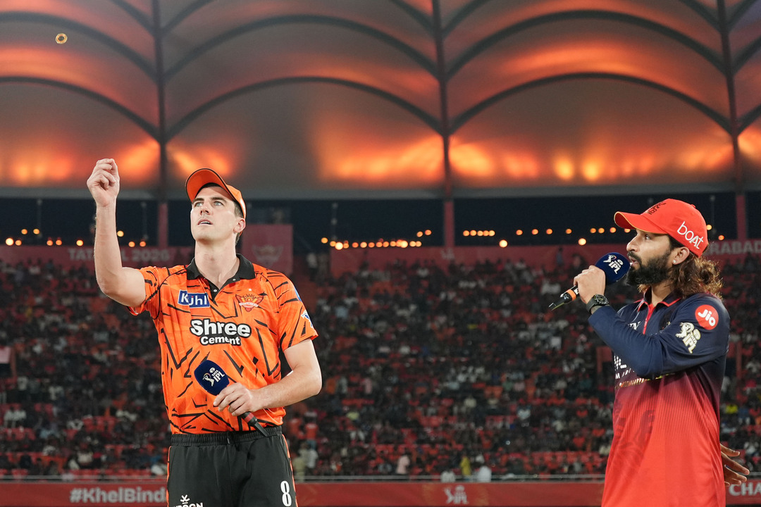 IPL 2026 M67: SRH vs RCB - Toss background