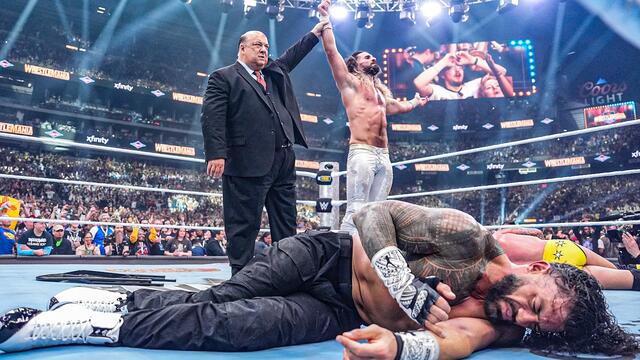 Paul Heyman blindsides CM Punk and Roman Reigns at WrestleMania: WWE Greatest Moments
