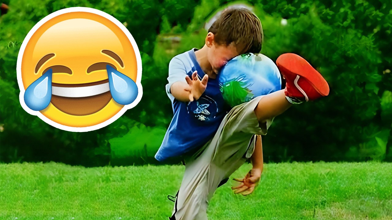 BEST FOOTBALL VINES & TIKTOKS - FAILS, SKILLS & GOALS #39 background