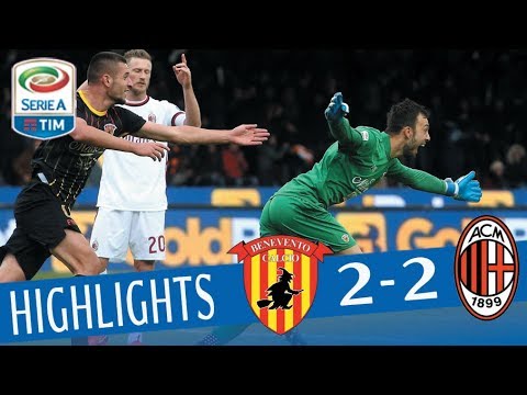 Benevento - Milan 2-2 - Highlights - Giornata 15 - Serie A TIM 2017/18 background