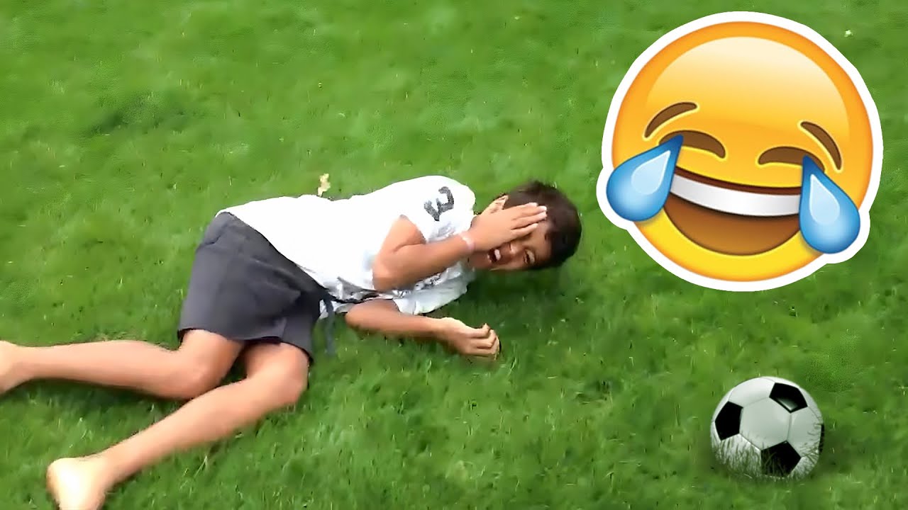 BEST FOOTBALL VINES 2024 - FAILS, SKILLS & GOALS #32 background
