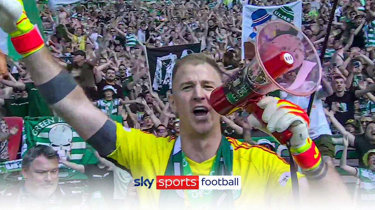 Joe Hart singing with the fans at Celtic Park! 📣🕺 backdrop