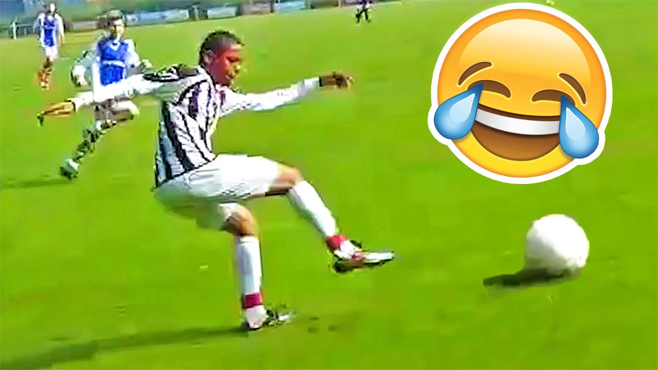 COMEDY FOOTBALL & FUNNIEST FAILS #4 (TRY NOT TO LAUGH) background