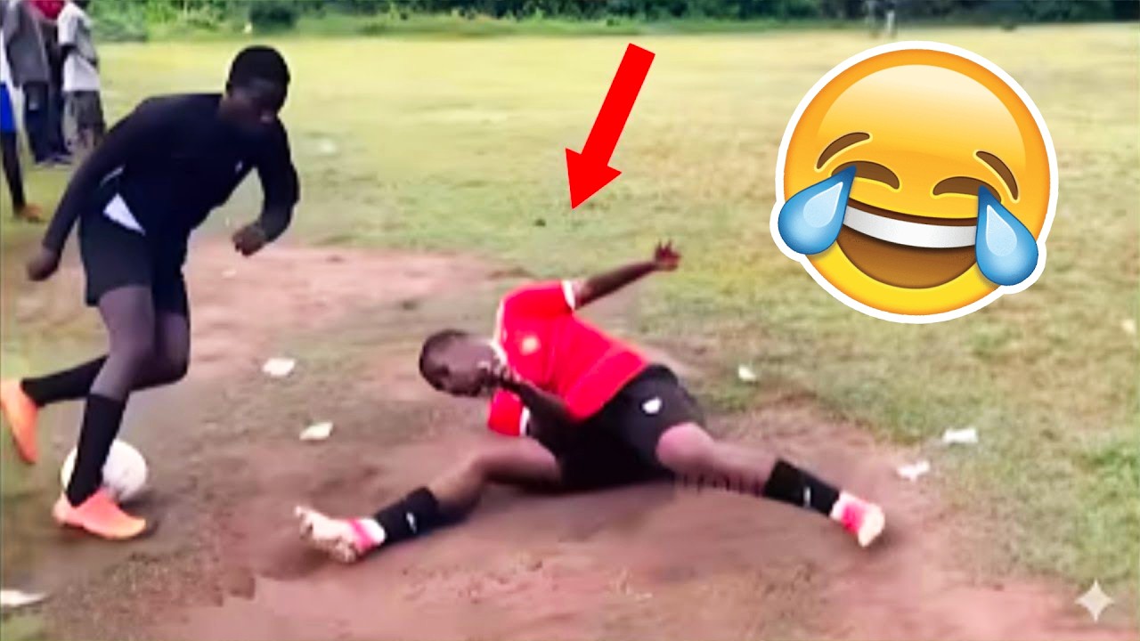 FOOTBALL TRY NOT TO LAUGH & SKILLS