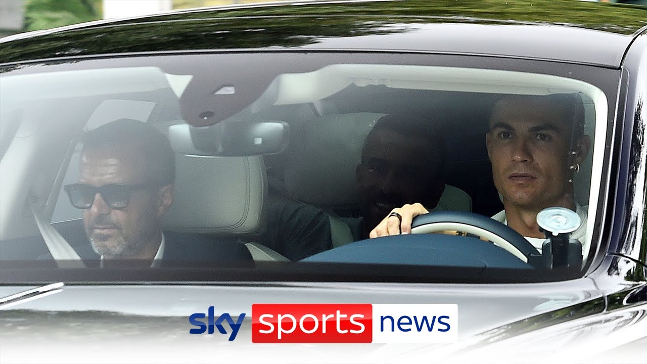 Cristiano Ronaldo, Jorge Mendes and Sir Alex Ferguson at Man Utd ahead of Erik ten Hag talks backdrop