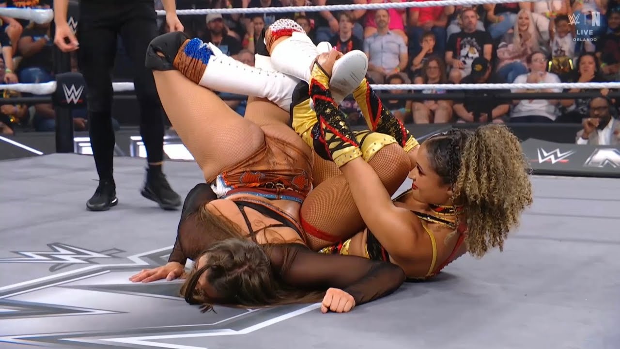 (2/2) Wren Sinclair vs Kelani Jordan: NXT May 26 2026 background