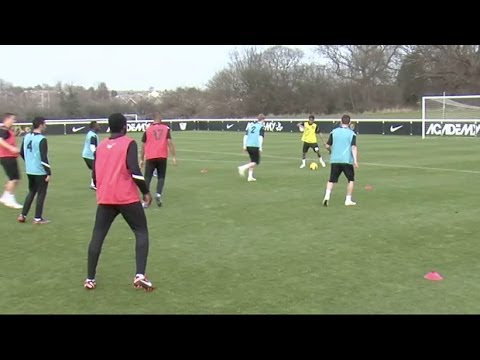 Keep possession and create overloads in midfield | Football tactics | Nike Academy background