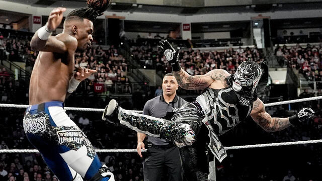 Top 10 Raw moments: WWE Top 10, May 25, 2026 background