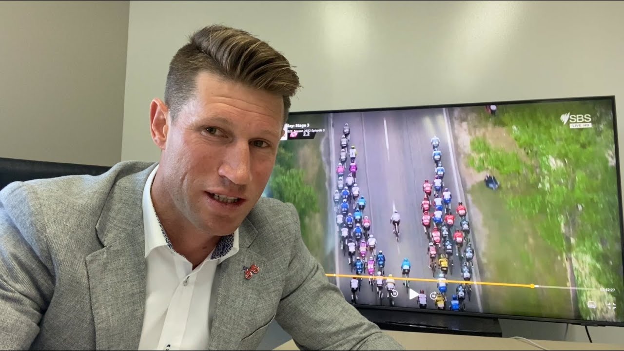 Cav's longest sprint for Giro win - The Finale with Mark Renshaw backdrop