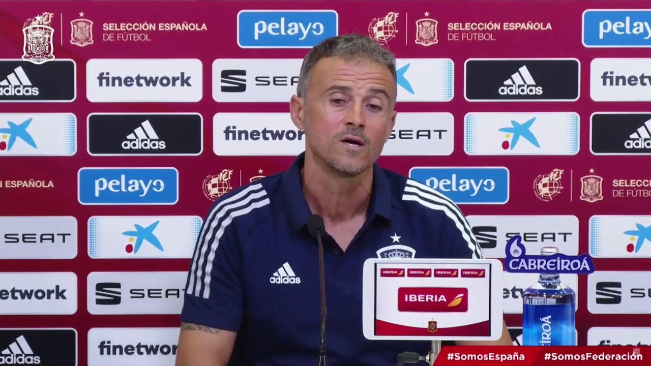 Luis Enrique y la llegada de Koeman al Barcelona background