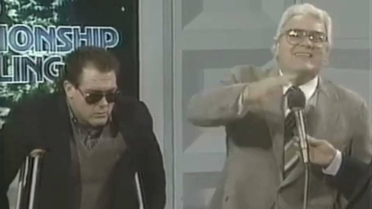 Dusty Rhodes Breaks Tully Blanchards Leg. NWA 1986 background