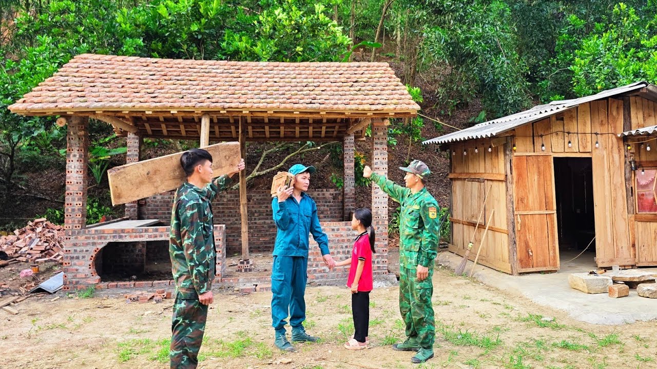 Authorities help veteran build kitchen — Daughter unexpectedly rejects her own mother. background