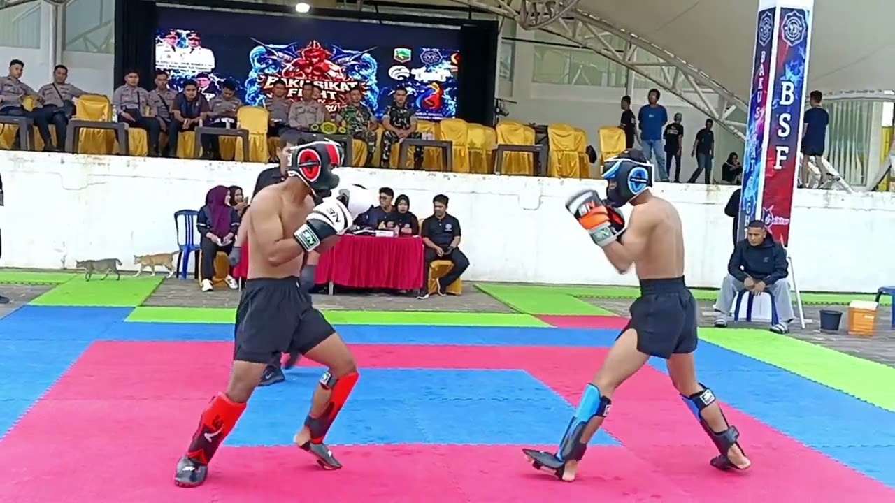 Azzan (Yonif TP 884/Saijaan) VS Hanafi dari (Lontar Top Team) BSF Vol IV Flyweight Division background