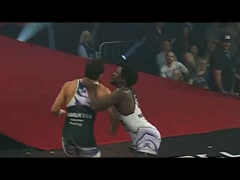 Mugzy Trashes Arman Tsarukyan. Instantly Wrecked.