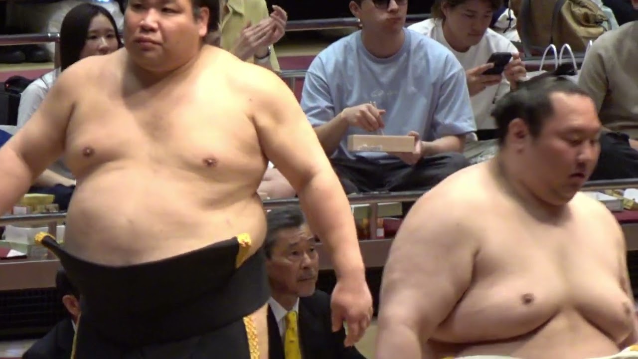 【北勝富士断髪式】十両土俵入り 炎鵬 錦木 翠富士 寿之富士 他【HOKUTOFUJI retirement ceremony】2026/05/30 background