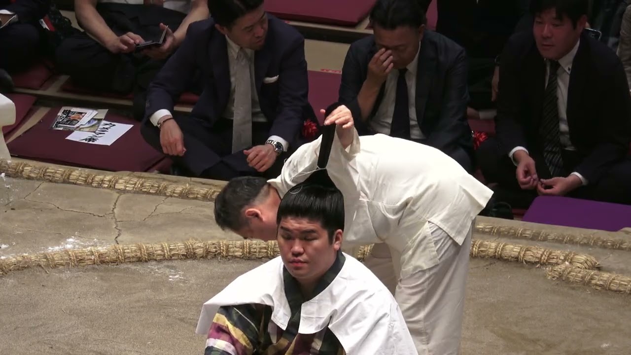 4K【北勝富士断髪式】髪結実演 朝紅龍 床岳【HOKUTOFUJI retirement ceremony】2026/05/30 background