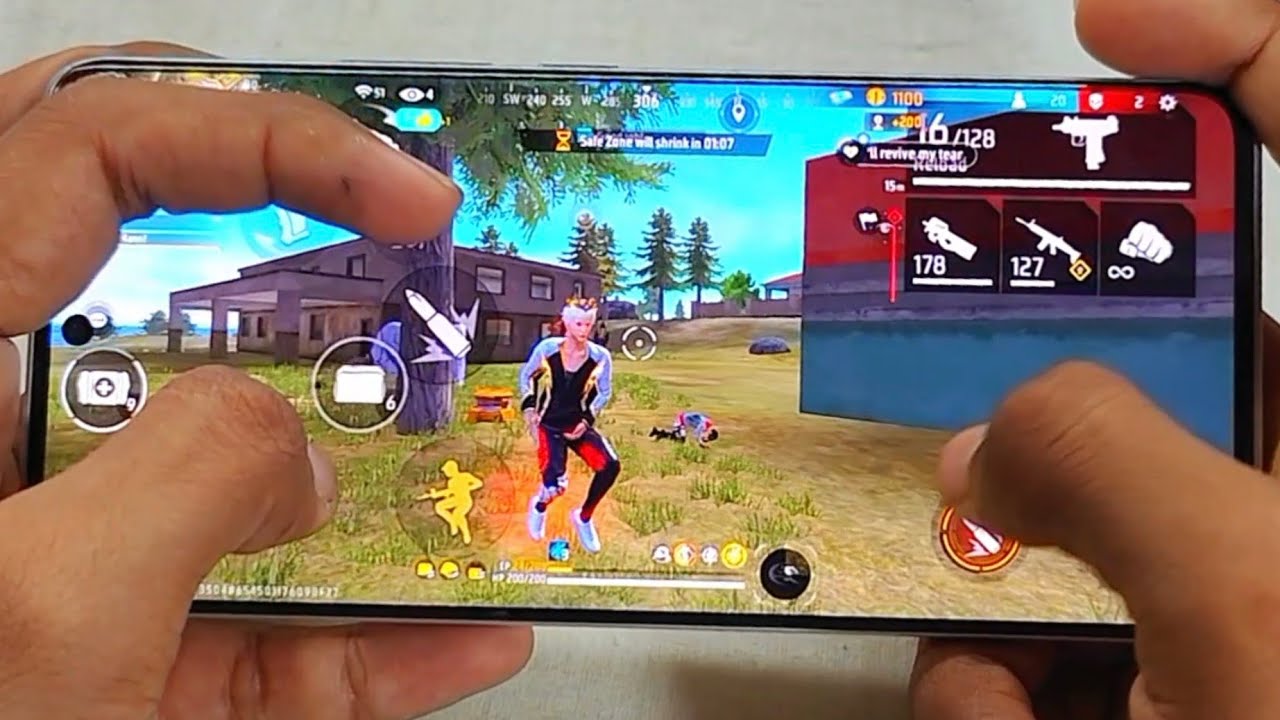 Handcam Poco X7 Pro 📲 Free Fire Gameplay With 3 Finger Hud Sensiivity ⚡ background