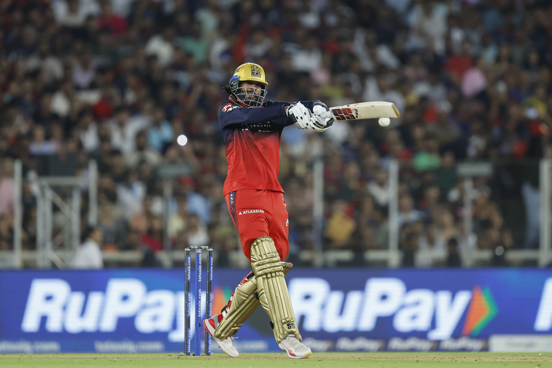 Venkatesh Iyer aces pain barrier with breezy 32(16)