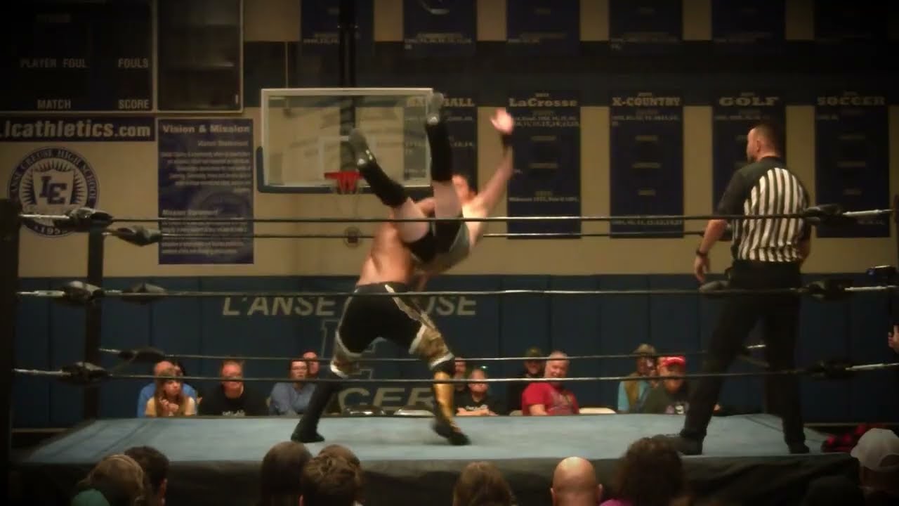 FULL MATCH Luan vs Mikey Mourner Nov 4th 2022 background