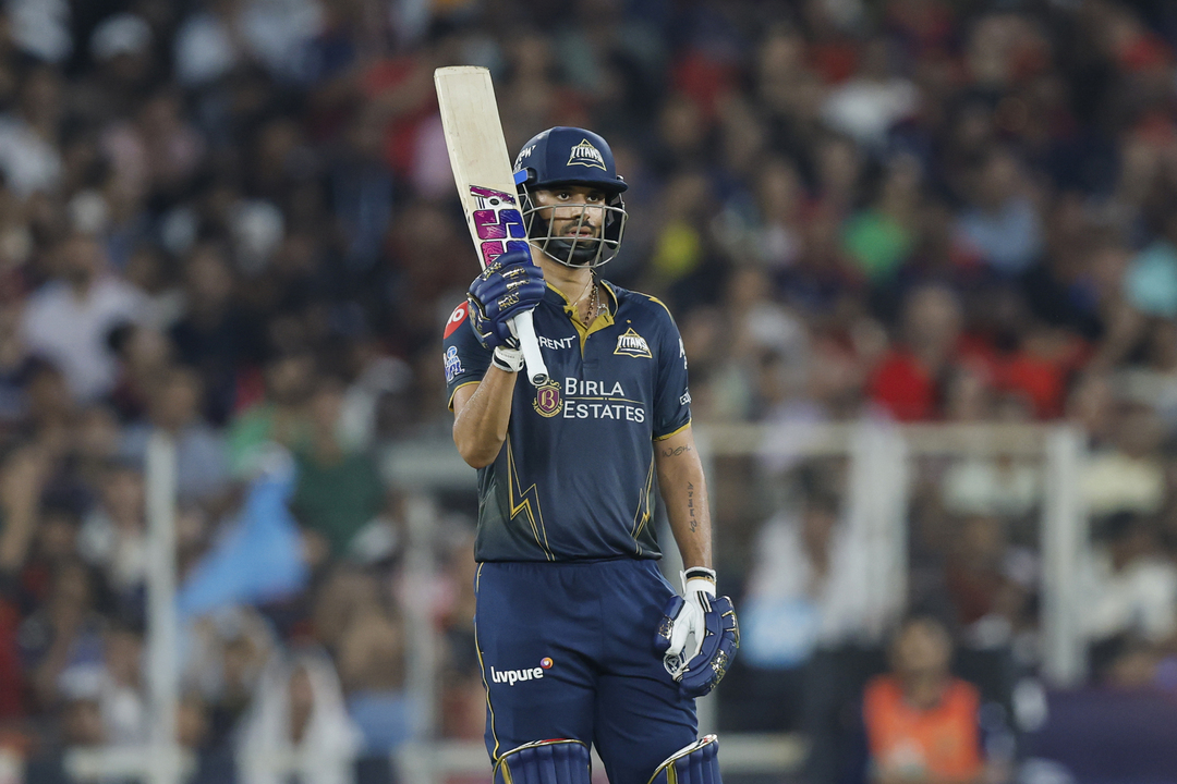 Washington Sundar's lone titanic fight with 50*(37) background