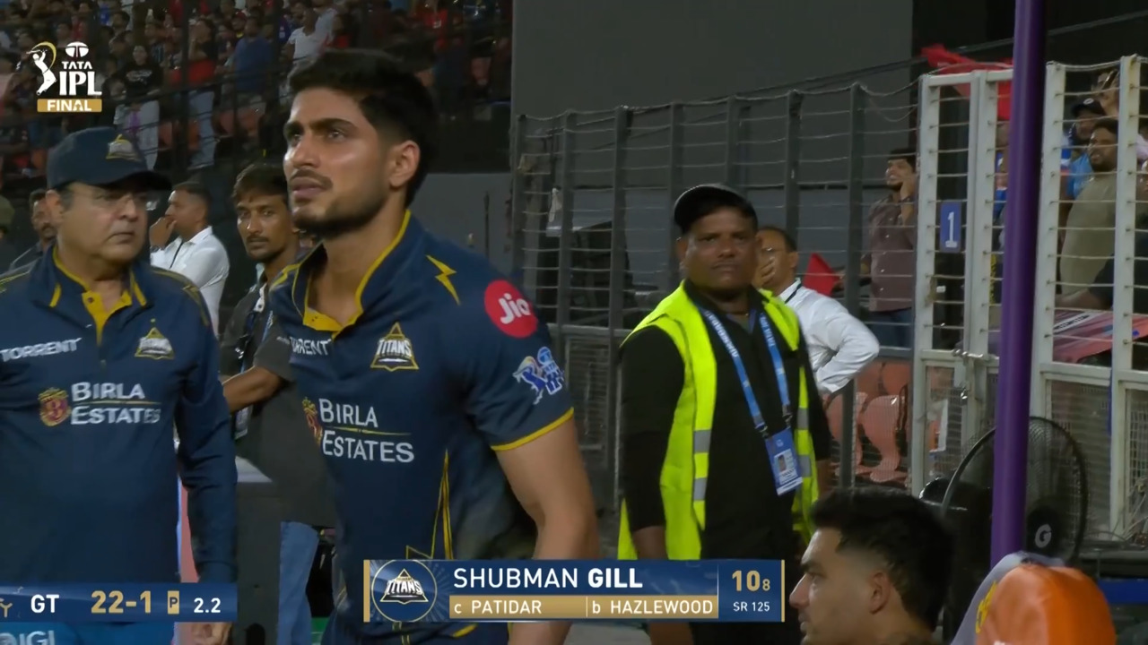 IPL 2026 Final: RCB vs GT - Shubman Gill Wicket background
