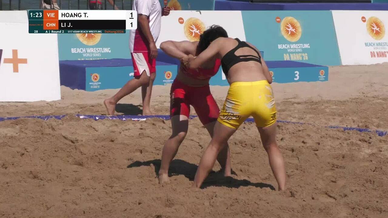Thi Loan HOANG (VIE) vs. Jiayuan LI (CHN) | U17 ASIAN BEACH WRESTLING 2026 | A | Round 2 | Women's B backdrop
