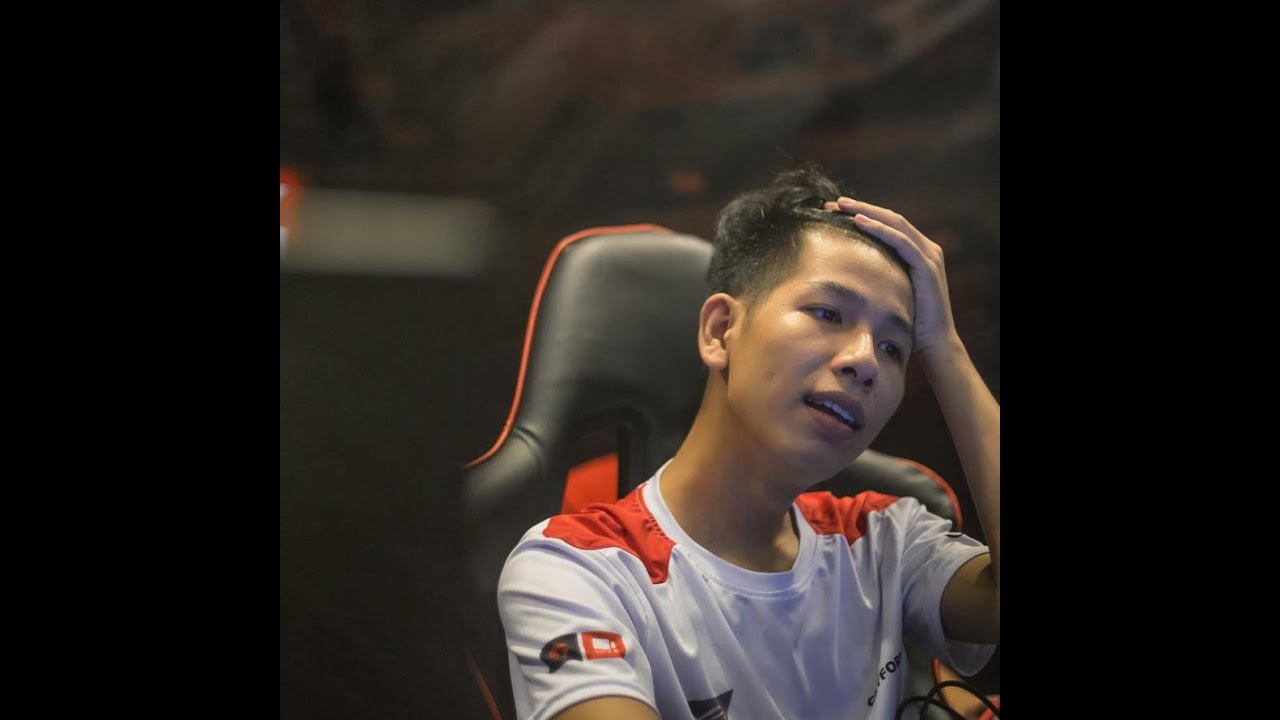 rank EU goc' left or right! backdrop