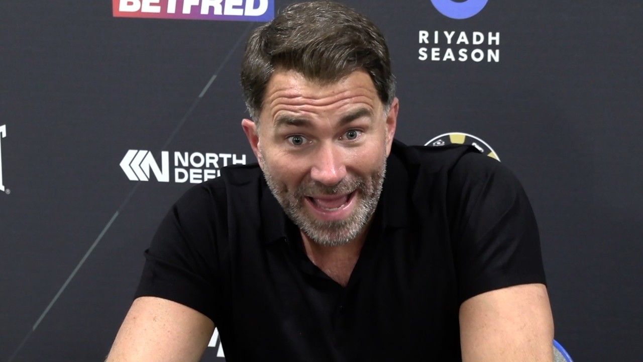 "FU**ING AWFUL!" Eddie Hearn ROASTS Dana White, Details Tyson Fury Next Fight & Ben Shalom Call backdrop