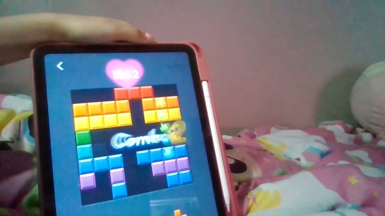 Playing Block Blast! lets play together! (KEEP THE COMMENTS ON) background