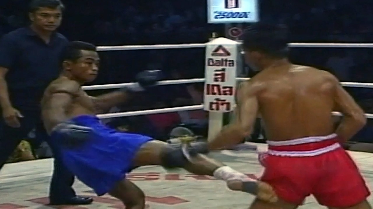 Veeraphol Sahaprom vs. Toto Por.Pongsawang | Lumpinee Stadium | Full Muay Thai Fight