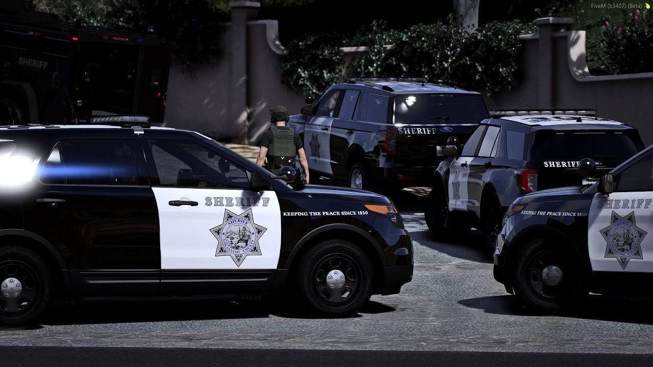 Playing Law Enforcement In A Realistic FiveM Server!