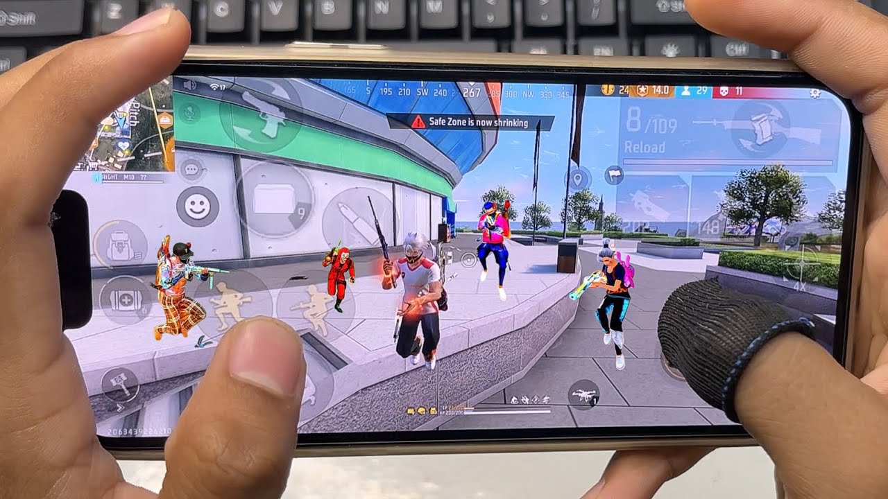 28 kills💀Smooth Rush Handcam Gameplay 🎀iPhone 13 Pro Max || RIGHT M10