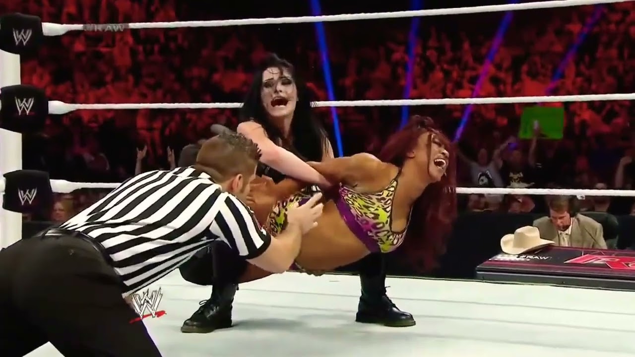 FULL MATCH - Paige vs. Alicia Fox: Raw, June 9, 2014