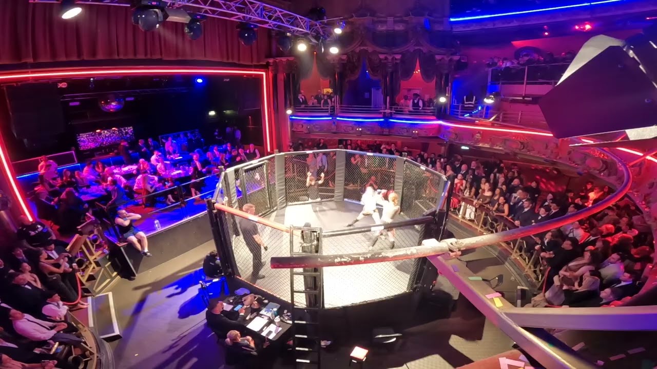 LONDON | ULTRA MMA | ALANAH BLACK VS MYAH HONEY