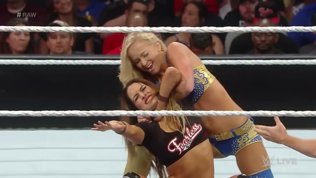 Nikki Bella vs. Summer Ræ: Raw, June 8, 2015