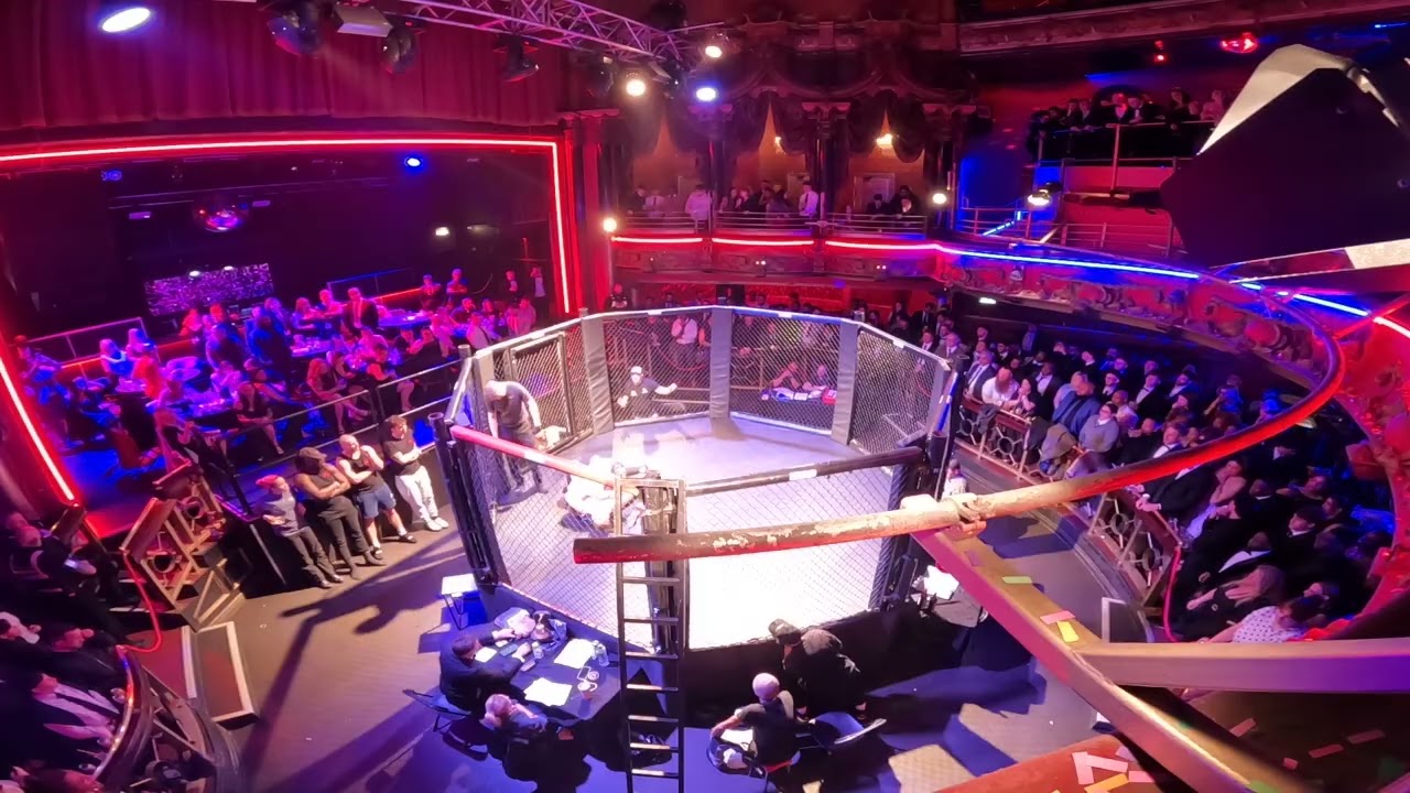 LONDON | ULTRA MMA | COPPER CARNAGE VS MARKUSS NIEDRA