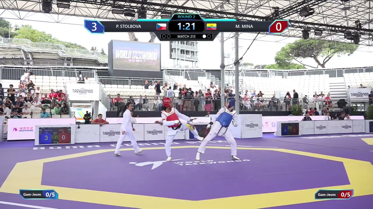 213 Round of 32 Women 67kg CZE P STOLBOVA ECU M MINA PGM