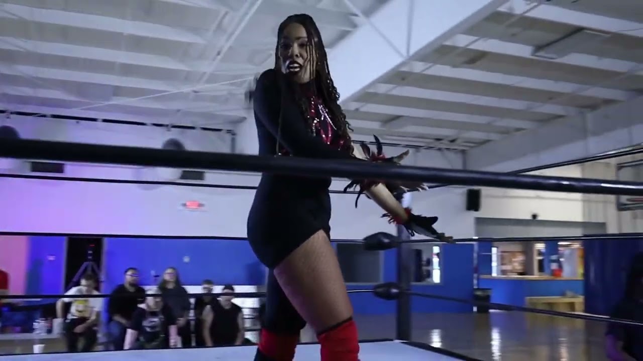 FULL MATCH Pepper Pryde vs Honeybadger Ep143 background