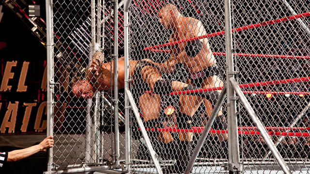 FULL MATCH: Randy Orton vs. Batista | WWE Title Steel Cage Match: WWE Extreme Rules 2009 background