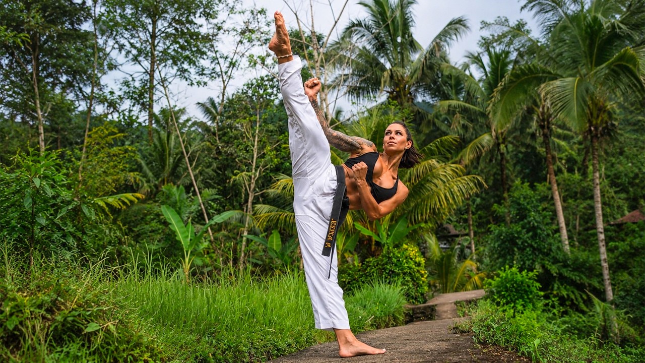 Black Belt Girl's INSANE High Kick in the JUNGLE! 🌴🥋 Martial Arts Queen Flexibility!