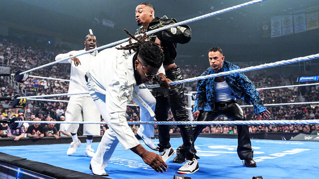 Trick Williams, Carmelo Hayes and Ricky Saints trade blows in explosive melee: SmackDown highlights