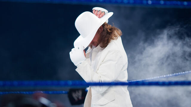 Shawn Michaels mocks Undertaker by mimicking his entrance: WWE Greatest Moments