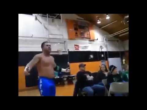 7′ 4″ 600 lbs. The "New England Giant" Bull Moose Calhoun vs The Maine State Icon