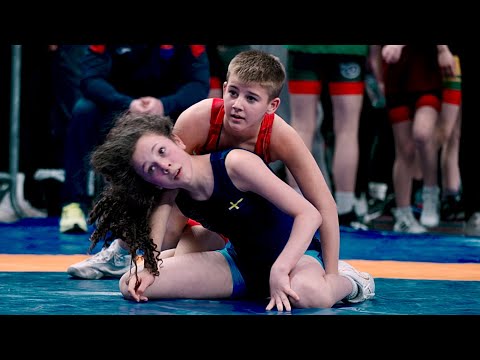 U15 Sofia Mate (HUN) vs Jasmine Karlsson (SWE) 39kg. Girls youth women's wrestling. B-cam-man