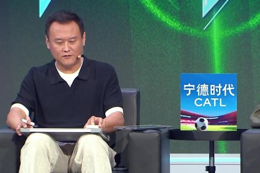 Eight years of teamwork brings perfect chemistry! Zhang Xizhe and Xu Yunlong easily pass the quiz challenge