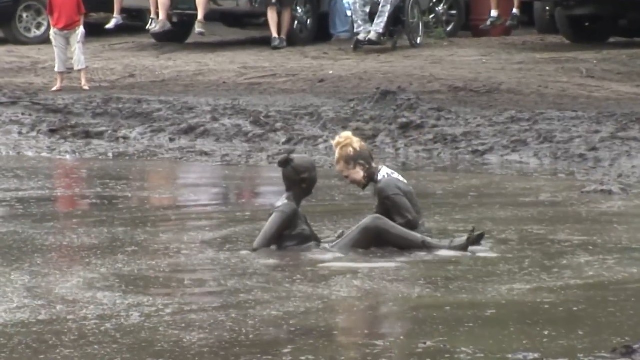 Girls Wrestling& Dancing in Deep Mud 1080p background