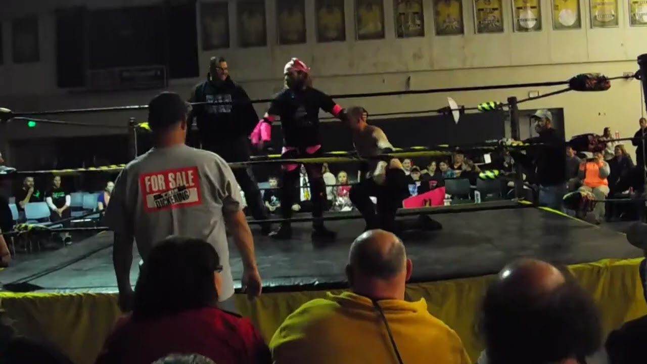 Extreme Local Rivalry Colson vs Abe Alley Anything Goes Match @ Battle of The Knights