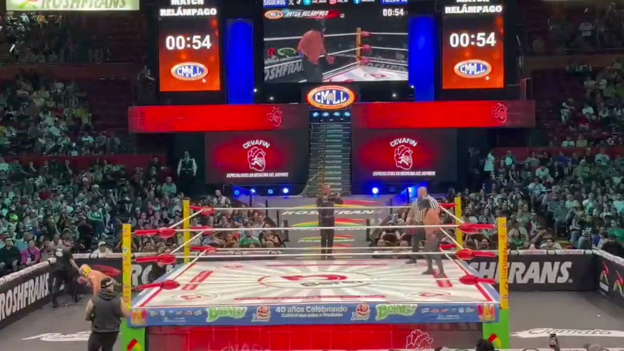 Espectacular Match Relámpago: Capitán Suicida 🆚 Komander